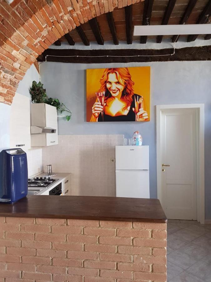 Вилла La Grotta Nel Borgo Роккастрада Экстерьер фото